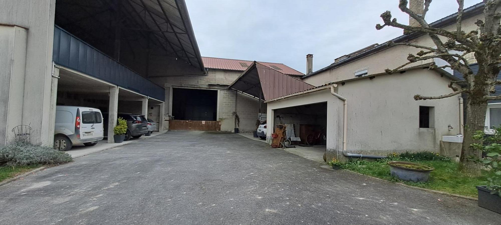 Cour La Dame Chez Beatris Et Christophe Janson Les Grandes-Loges Exterior foto